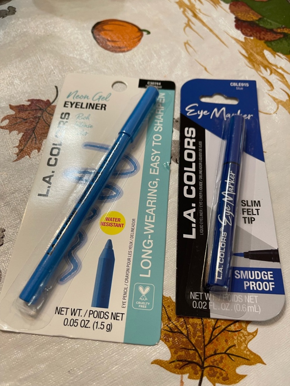 New!  L. A. COLORS Neon Gel Eyeliner & Eye Marker Duo - Bright Blue.